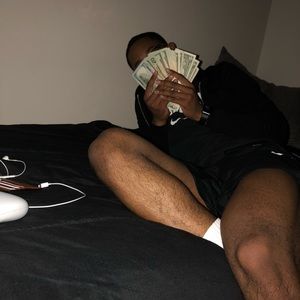 Meet your Posher, Aji